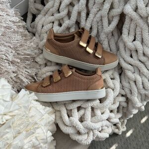 Aldo sneakers